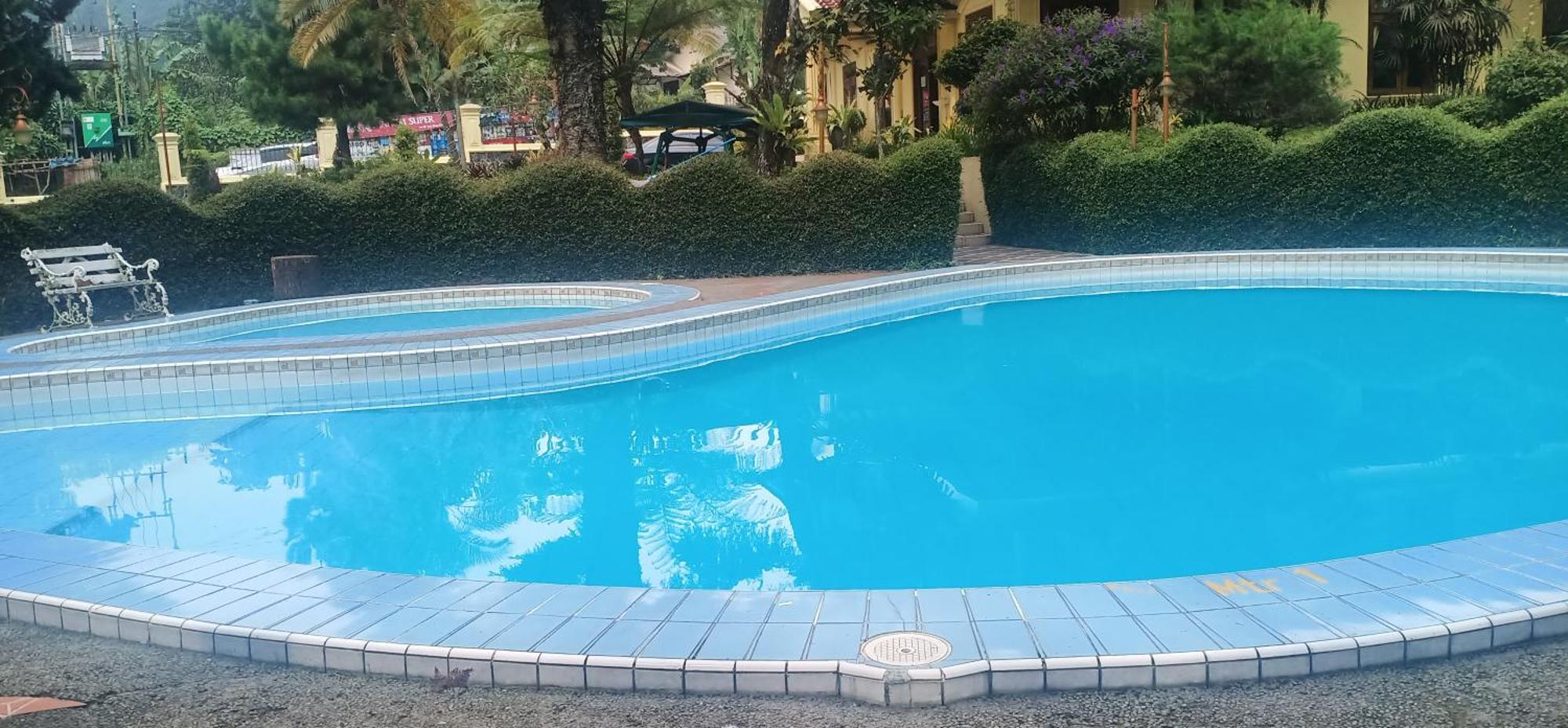Resort Prima Cisarua Tagalbato Luaran gambar